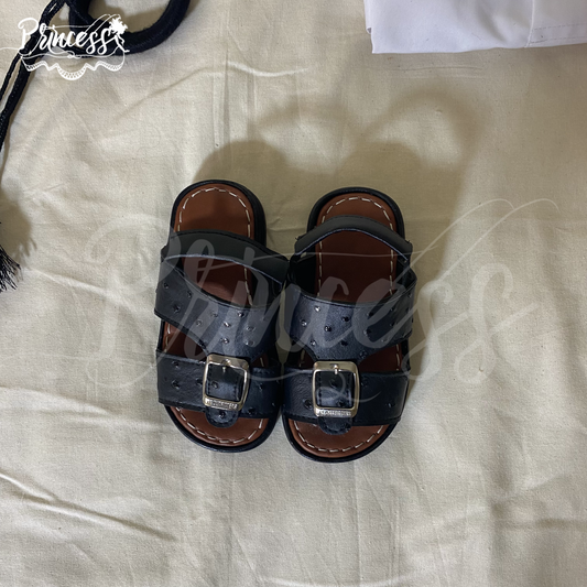 أحذية رسمية للأطفال